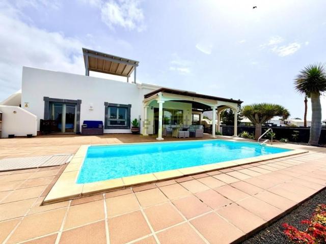 Chalet, Montaña Roja, Yaiza