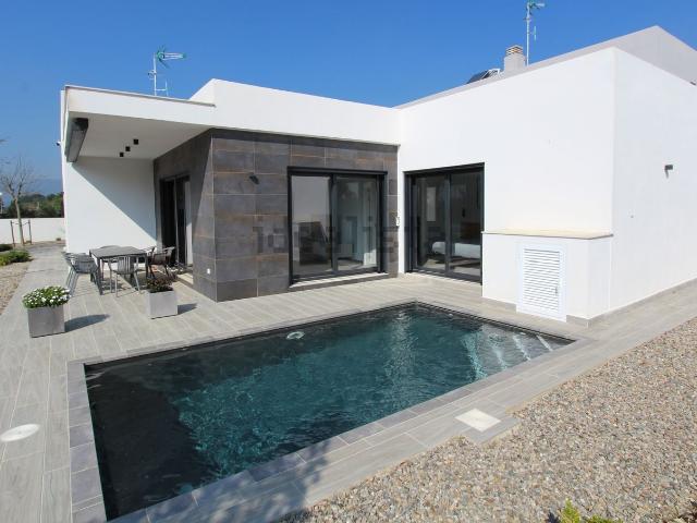 Chalet, Montbrio del Camp