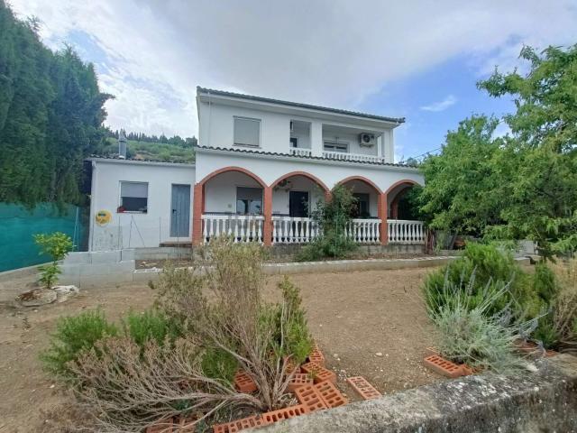 Chalet, Montefrio