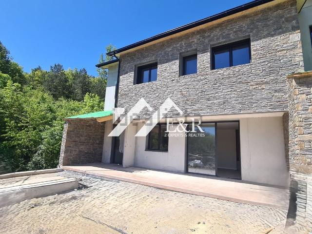 Chalet, Montferrer i Castellbó