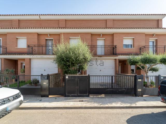 Chalet, Mora d&apos Ebre