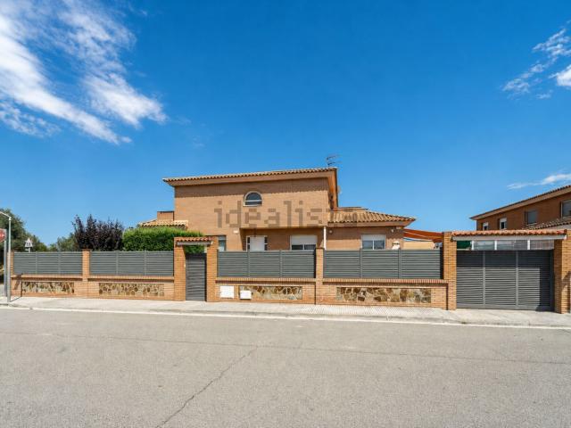 Chalet, Mora d&apos Ebre