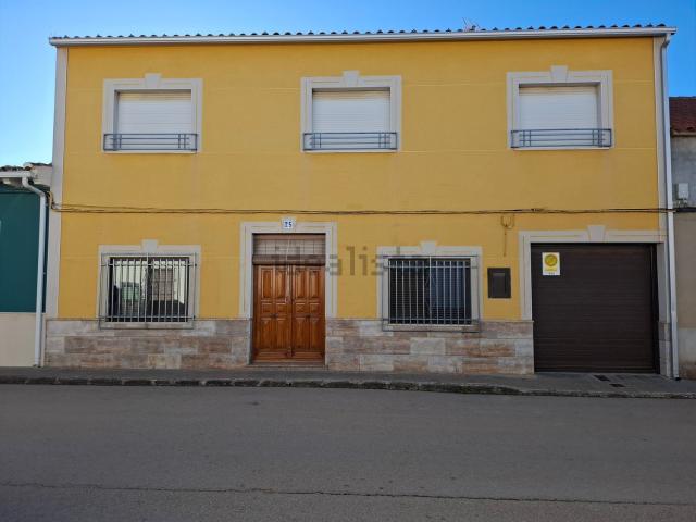 Chalet, Moral de Calatrava