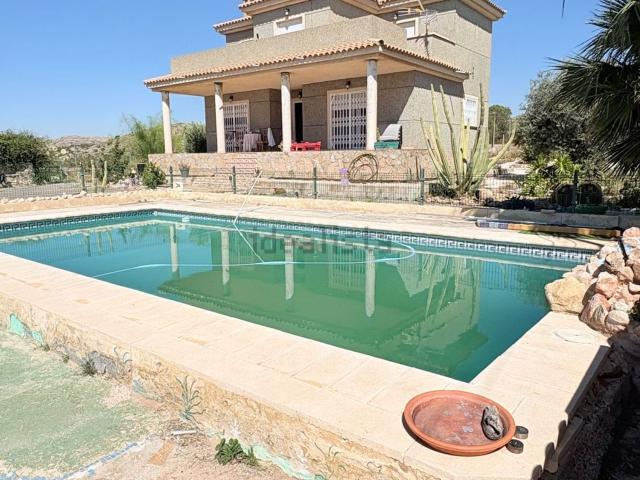 Chalet, Moralet