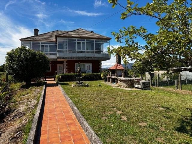 Chalet, Moraña