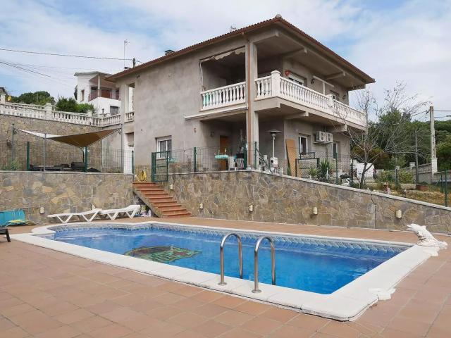 Chalet, Maçanet de la Selva