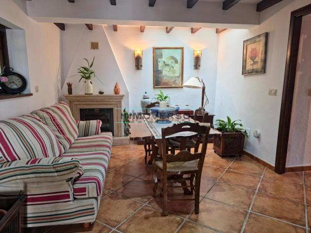 Chalet, Macharaviaya