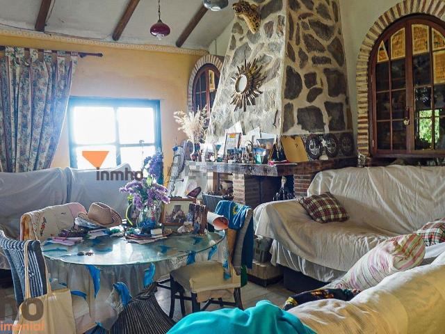 Chalet, Macharaviaya