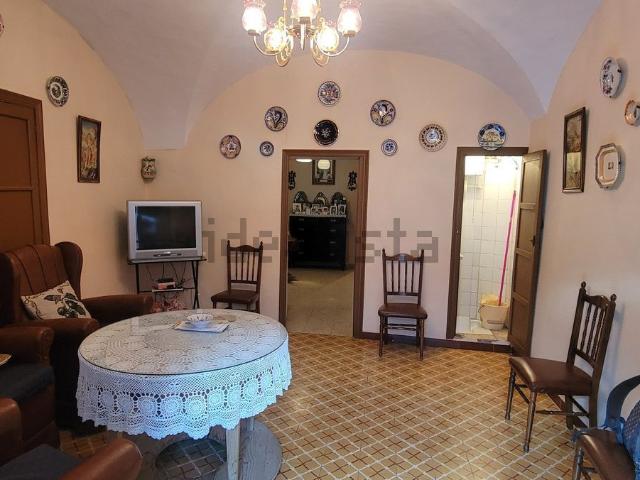 Chalet, Madroñera