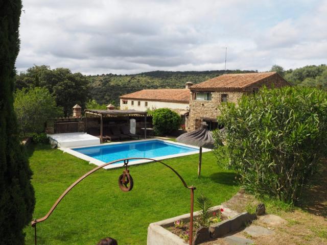 Chalet, Madroñera