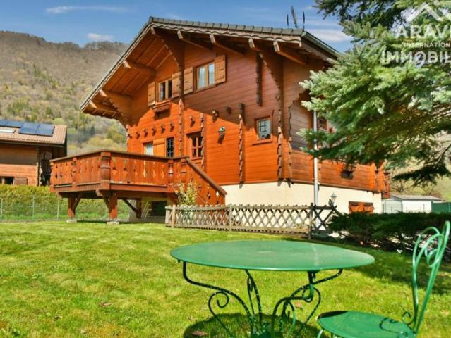 Chalet madriers à 15 minutes du lac d'Annecy