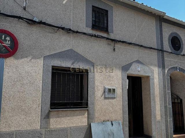 Chalet, Madrigalejo