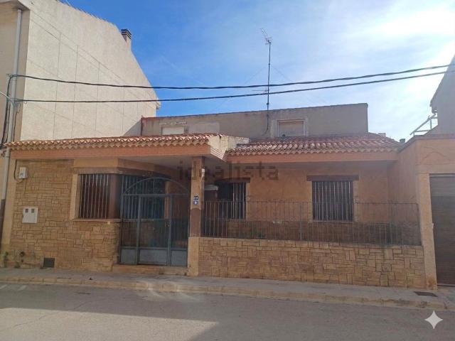 Chalet, Madrigueras