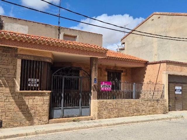 Chalet, Madrigueras