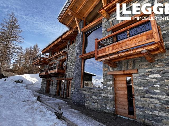 Chalet magnifique à la Plagne avec 7 chambres de luxe avec un emplacement excellent et