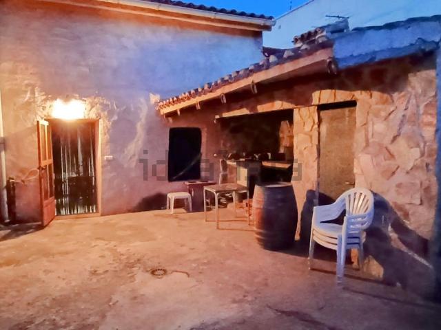 Chalet, Mahora