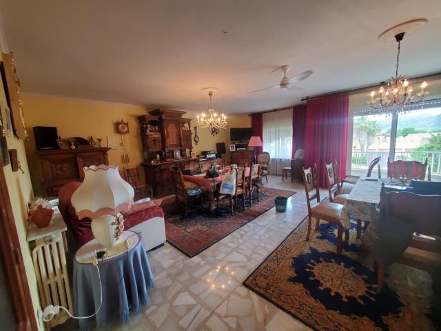Chalet, Malagon