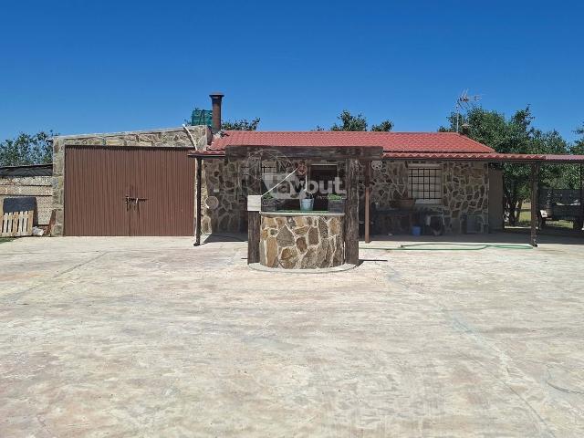 Chalet, Malpartida de Plasencia