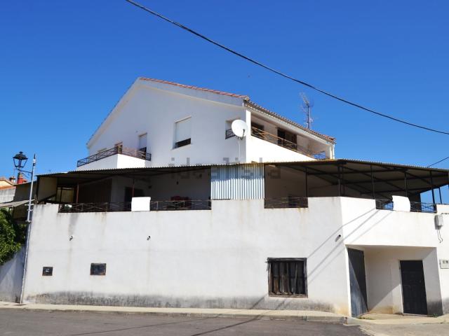 Chalet, Malpartida de Plasencia