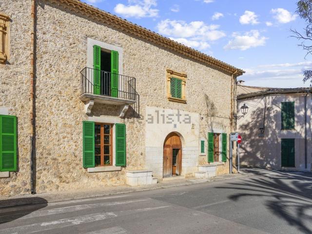 Chalet, Mancor de la Vall