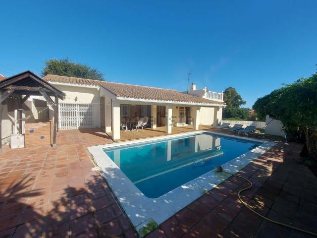 Chalet, Manilva