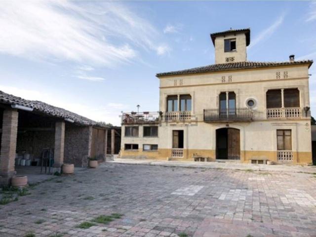 Chalet, Manresa