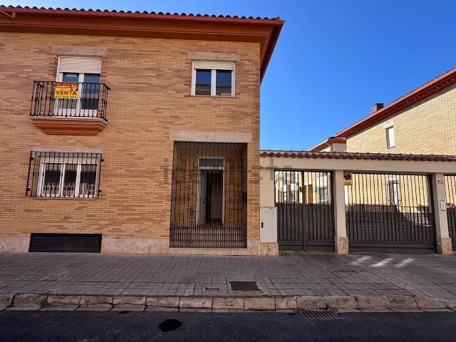 Chalet, Manzanares
