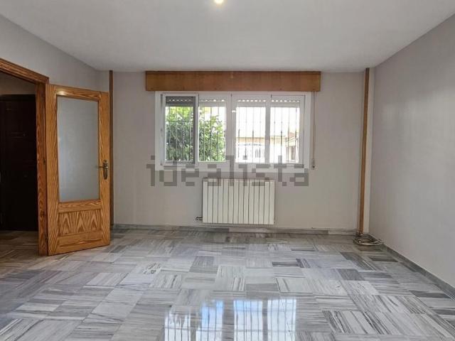 Chalet, Maracena