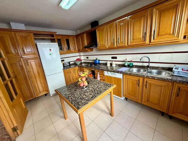 Chalet, Maracena