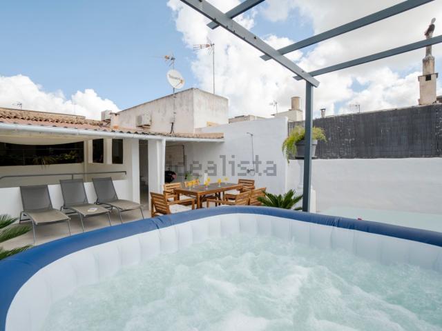 Chalet, Maria de la Salud