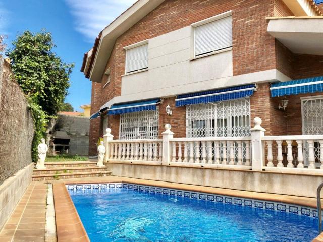 Chalet, Martorell