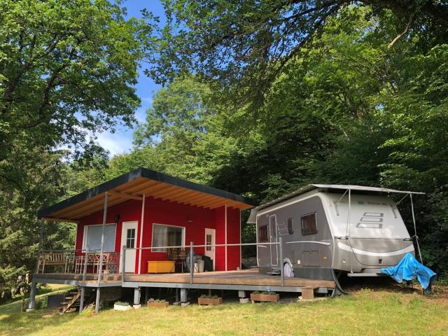 Chalet Meuble Neuf 25 m² + Caravane Au Calme Terrain 2409 M². 25m² Héricourt
