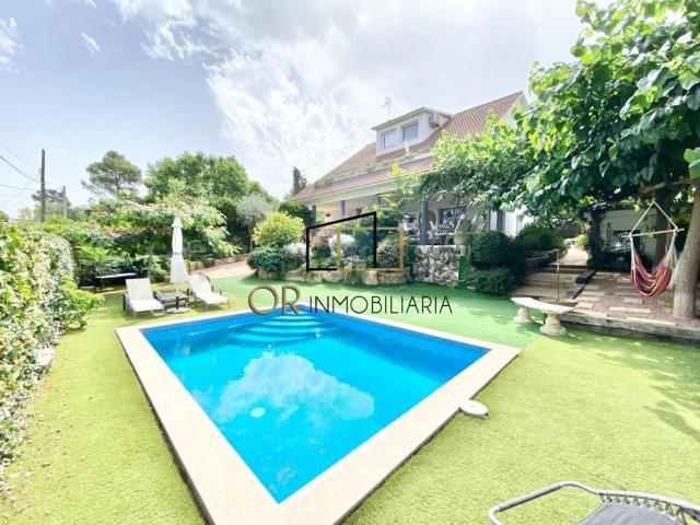 Chalet, Mediona