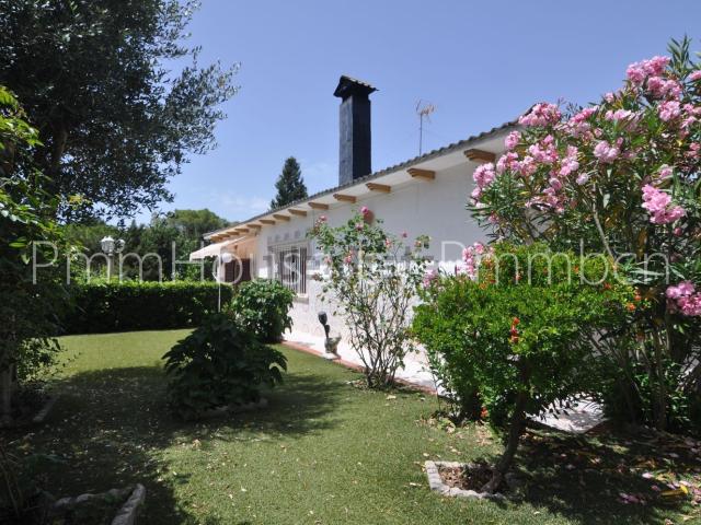 Chalet, Mediona