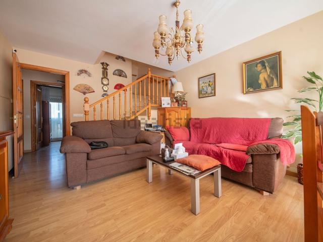 Chalet, Mediona