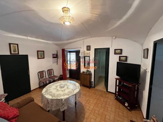 Chalet, Membrio