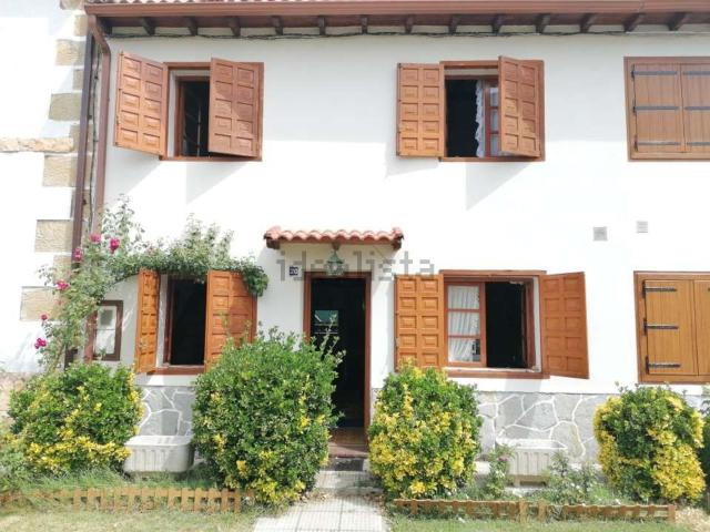 Chalet, Merindad de Montija