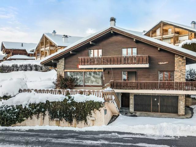 Chalet mit alpinem Blick und außergewöhnlichem Potenzial