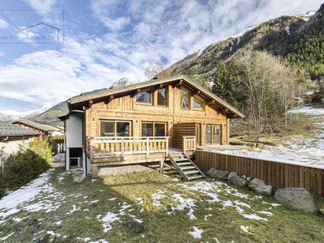 Chalet mitoyen à Vendre à Chamonix Mont Blanc
