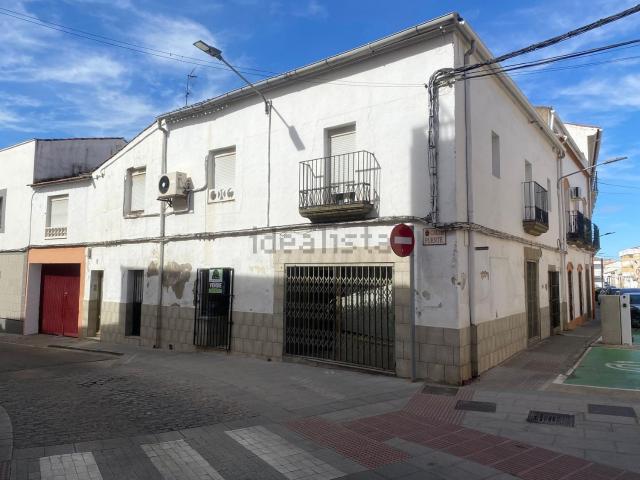 Chalet, Miajadas