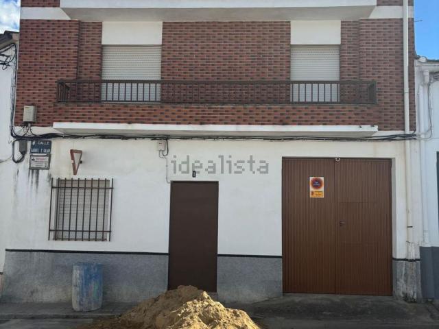 Chalet, Miajadas