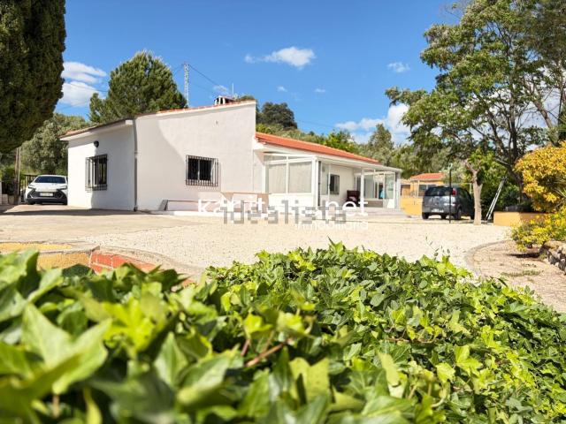 Chalet, Millena