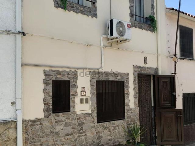 Chalet, Mirabel