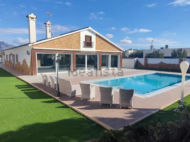 Chalet, Mutxamel