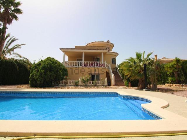 Chalet, Mutxamel