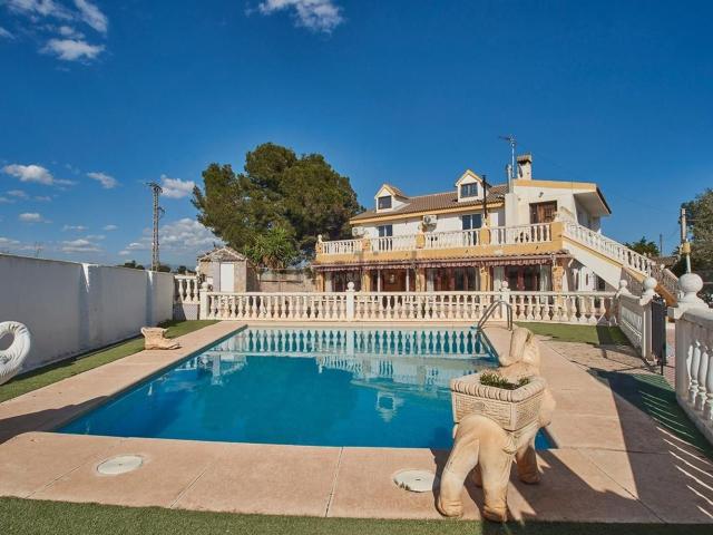 Chalet, Mutxamel
