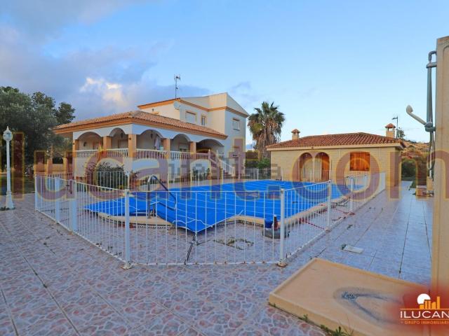 Chalet, Mutxamel