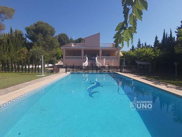 Chalet, Muro del Alcoy