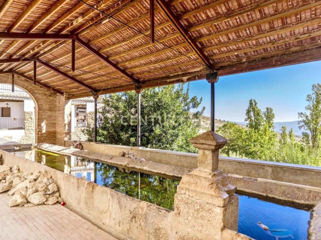 Chalet, Murtas