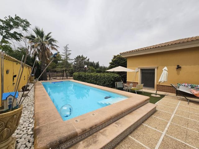 Chalet, Novelda